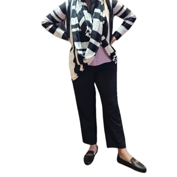 Alice + OLIVIA Black white Striped  drape wrap around black sweater sz Midium - Picture 4 of 16